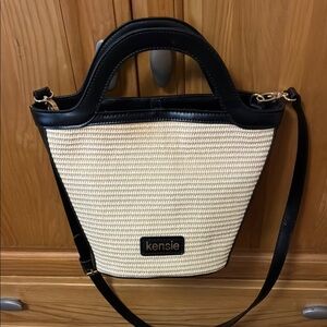 Kensie Black and Tan Crossbody Bag with Sophisticated Design